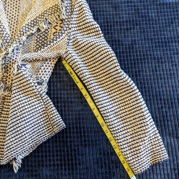 Chico’s cardigan wrap (no buttons) navy/cream Sz 1 (S) - Picture 7 of 9